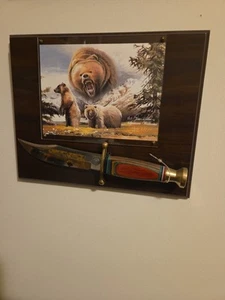 12"BEAR HUNTING KNIFE WITH WALL DISPLAY   CHIPAWAY CUTLERY - Picture 1 of 4