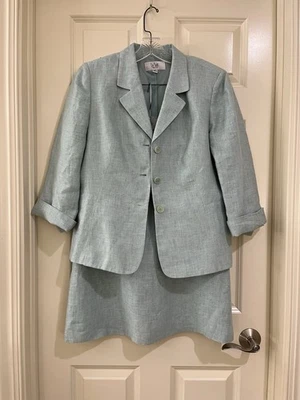 Le Suit women 100% linen 2- piece skirt suits size 14P - Image 1 of 4
