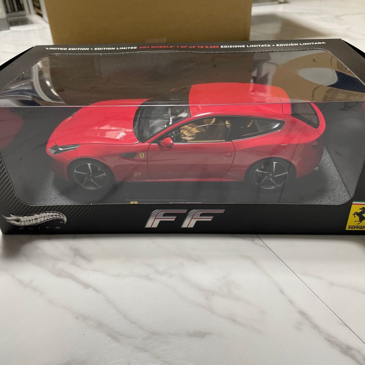Ferrari 1/18 マテル エリート フェラーリ FF FF 1⁄18 マテル hot