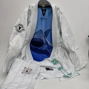 War Tribe Deep Water A1 Men’s Jiu Jitsu Gi W/ Matching Pants Wht/ Teal Stitching - Picture 1 of 13