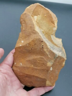 Lower Paleolithic France Acheulean Scraper Handaxe in flint Heidelbergensis - Image 1 of 4