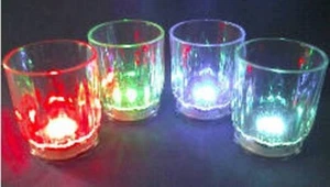 24 Flash Light Up Cups Shot Glasses Plastic 2 oz LED Drinking Blinking Barware - Picture 1 of 9