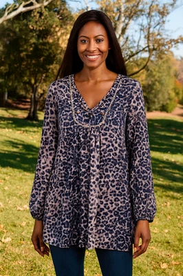 Bedazzled 3X Neckline Lined Women Leopard Print Long Sleeve Pullover Boho Artsy - Image 1 of 4