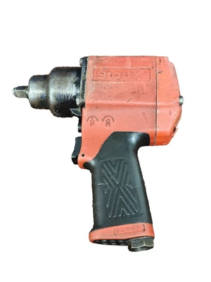 Пневматический пневматический гайковерт Sioux с реверсивным приводом 3/8 дюйма IW38HAP-3F - Изображение 1 из 4