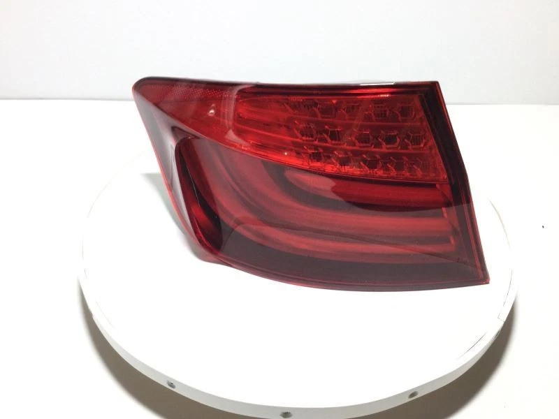 DRIVER LEFT OUTER TAIL LIGHT ASSEMBLY FITS 11-13 BMW 528i 9037 - Imagem 1 de 4