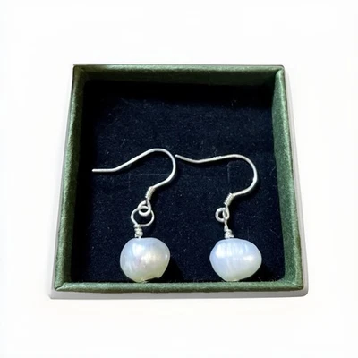 Orecchini in perle vere d’acqua dolce e argento 925. - Immagine 1 di 4