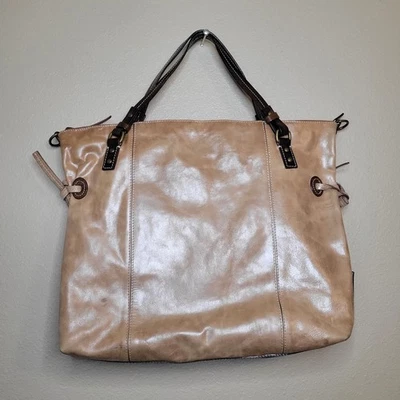 Bolso Bandolera Cavalcanti Florencia Metálico Melocotón Charol Italia LEER Foto 1 de 4