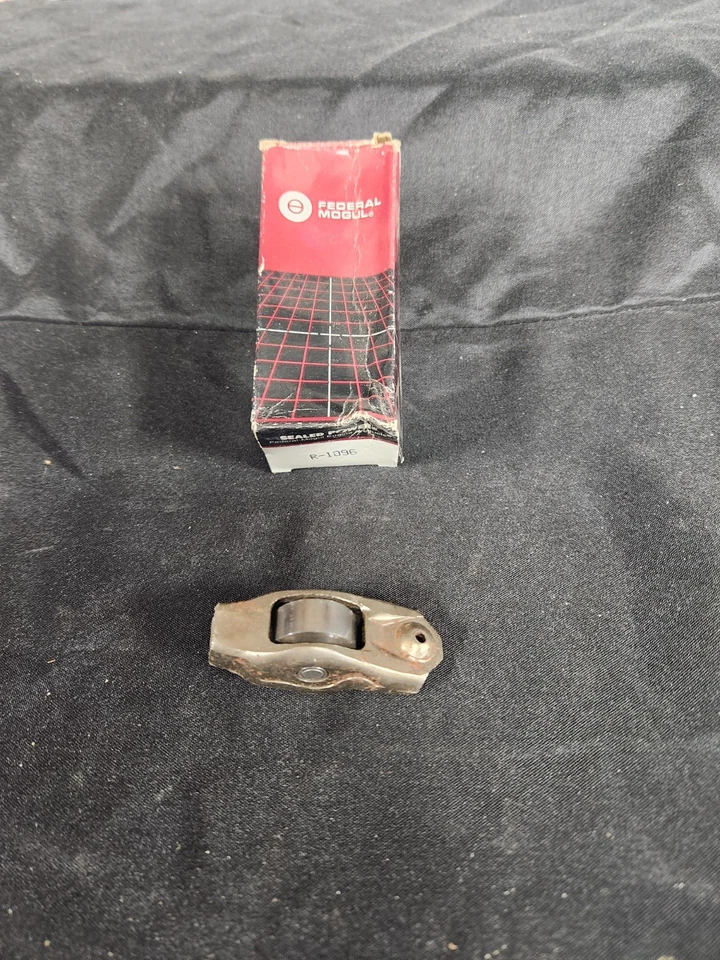 1997–2010 Ford F‑150 4.6 L & 5.4 L V‑8 engines  ROCKER ARM Foto 1 de 1