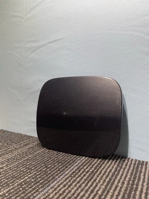 Крышка крышки топливного бака двери для седана Honda Accord 2003-2005 годов выпуска от оригинального производителя темно-серая - Изображение 1 из 4