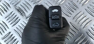 2002-2006 HONDA CRV 2.2 DIESEL SUNROOF OPENING CONTROL SWITCH - Picture 1 of 3