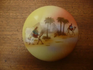 BONBONNIERE EN FAIENCE DECOR ORIENTALISTE 12 CM DIAMETRE - BON ETAT - Picture 1 of 2