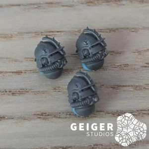 Warhammer 40K AdMech Bits | Serberys Sulphurhound | Vanguard Helmet Heads 3pc - Picture 1 of 1