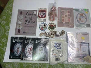 Lotto di 13+OGGETTI DA CUCIRE/RICAMARE - Foto 1 di 10