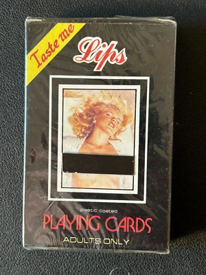 COLECCIONABLE TESTE ME DESNUDO ADULTO JUGANDO CARTAS POR LABIOS DE COLECCIÓN Foto 1 de 2