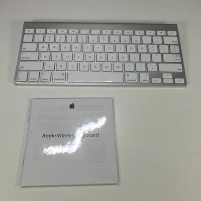 New Apple A1314 Wireless Bluetooth Keyboard (White/Silver) Brand New! - Image 1 of 4