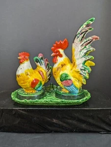 Vintage Salt and Pepper Set Ceramic Hen and Rooster On Tray 1960's Japan - Picture 1 of 9