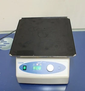Agitador digital multipropósito Labnet Orbit 1000 S2030-300B (funcionando) - Imagen 1 de 8
