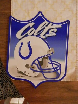 Indianapolis Colts Letrero de Pared Escudo De Colección Nuevo Aproximadamente 12.5" x 9.75" Hombre Cueva NFL Foto 1 de 4