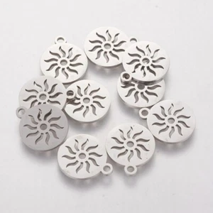 2pz ciondolo rotondo sole in acciaio inox 14x12mm colore argento scuro - Foto 1 di 1