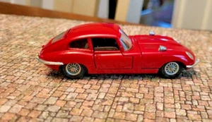Corgi rosso Jaguar E Type 2+2 classico vintage ottimo pressofuso - Foto 1 di 7