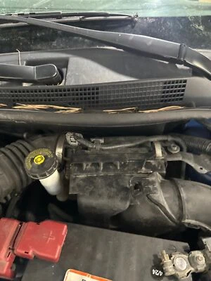 Conjunto de filtro de aire usado se adapta a: Nissan Sentra 2013 1,8 grado A Foto 1 de 4