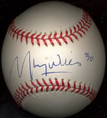 MAURY WILLS - BÉISBOL AUTOGRAFIADO FIRMADO CIRCA 1999 Foto 1 de 2