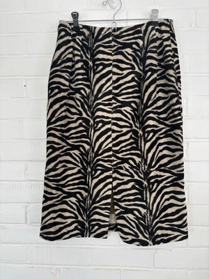 Falda Karen Kane - Talla 4 Forrada de Cebra Felpa Abertura Trasera Hecha en EE. UU. Foto 1 de 4