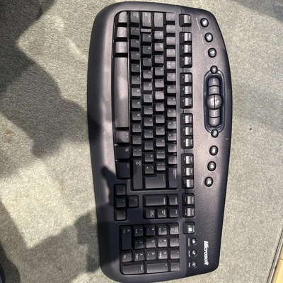 Microsoft 1014 WUR0445 Multimedia Keyboard 1.1 Wireless QWERTY (Standard) for PC - Image 1 of 4
