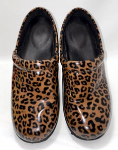 Safe-T Step Women's Oil & Slip Resistant Clogs Animal Print Size 9 Brown *O - Picture 1 of 8