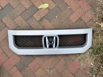2009 2010 年 2011 年本田 Element 上格栅组件 — 第 1/4 张图片