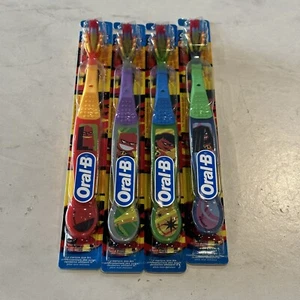 Oral-B Disney Stage 4 Spazzolini da Denti Incredibili Famiglia Mr Violet Jack (Set di 4) - Foto 1 di 11