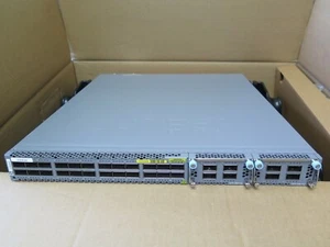 Interruptor Juniper QFX5100-24Q-3AFO 24 QSFP+ puertos 2 módulos QFX-EM-4Q AFO flujo de aire - Imagen 1 de 4