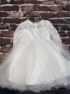 Girls Size 7/8 Long Sleeve White Lace Dress With Tulle Bottom - Picture 1 of 3