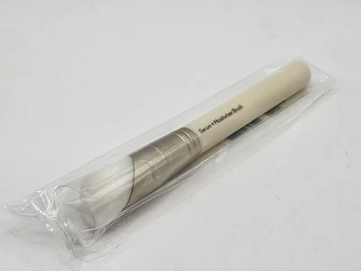 MAC 001 Serum + Moisturizer Brush NEW Sealed - Image 1 of 2