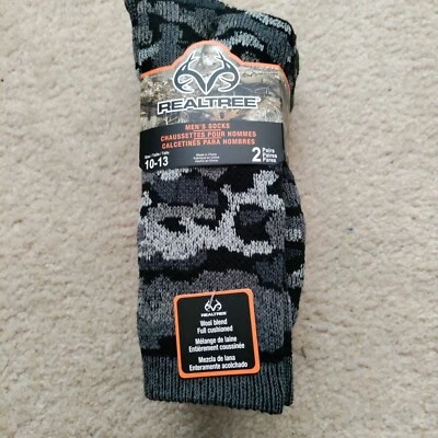 NWT Mens 2 Pair Realtree Socks Size: 10-13 Grey Camo & Green Camo Wool Blend - Image 1 of 4