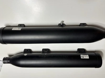 Juego de silenciador trasero Indian Scout 2017-2024 OEM (1262907-266/1262908-266) Foto 1 de 4