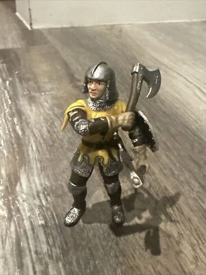 Figura Caballero Soldado Hacha Doble Azul Desmontada Azul Edad Medieval Schleich Escala 1:20 Foto 1 de 4