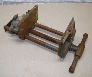 vintage BRODHEAD GARRETT B/G 500 V BENCH VISE --- HEAVY DUTY --- made in USA - Picture 1 of 6