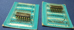 MC824P MOTOROLA IC VINTAGE 1969+ 14-PIN DIP GOLD LEADS COLLECTIBLE RARE QTY-1 - Imagen 1 de 1