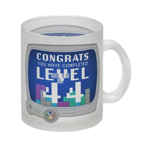 Witziger Glas Tasse für den 44. Geburtstag mit Motiv: Gamer - Bild 1 von 6