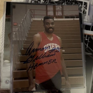 ARMON ARMEN GILLIAM SIGNED AUTOGRAPHED 8x10 PHOTO Philadelphia 76ers Very Rare - Picture 1 of 2