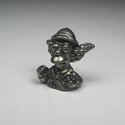 Clue The Simpsons Krusty The Clown as Col. Mustard Token 2000 Replacement Pieces - Image 1 of 4