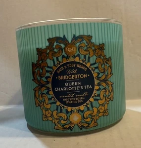 Vela de 3 mechas Bath & Body Works Bridgerton Queen Charlotte's Tea 14,5 oz - sin tapa - Imagen 1 de 5