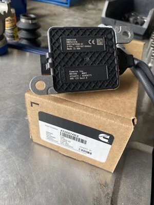 Sensor de óxido de nitrógeno Cummins 4326874RX NOx para Cummins 8,9 litros ISC/ISL NUEVO Foto 1 de 4