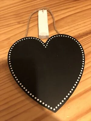 Heart Chalkboard With Printed Dots And Chalk - 16cm Approx. - NEW - Image 1 of 4