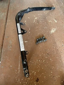 05 Suzuki VZ800 Boulevard M50 Right Lower Frame Leg & Mount Bolt Set OEM -12 - Picture 1 of 8