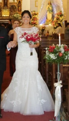 Casablanca ESTILO 2110 - Vestido de novia usado - Color: Marfil - Talla 6 Foto 1 de 4