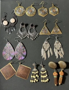 Lot Of 10 Pair Boho Basket Weave Holographic  Pierced Dangle Earrings - Picture 1 of 11
