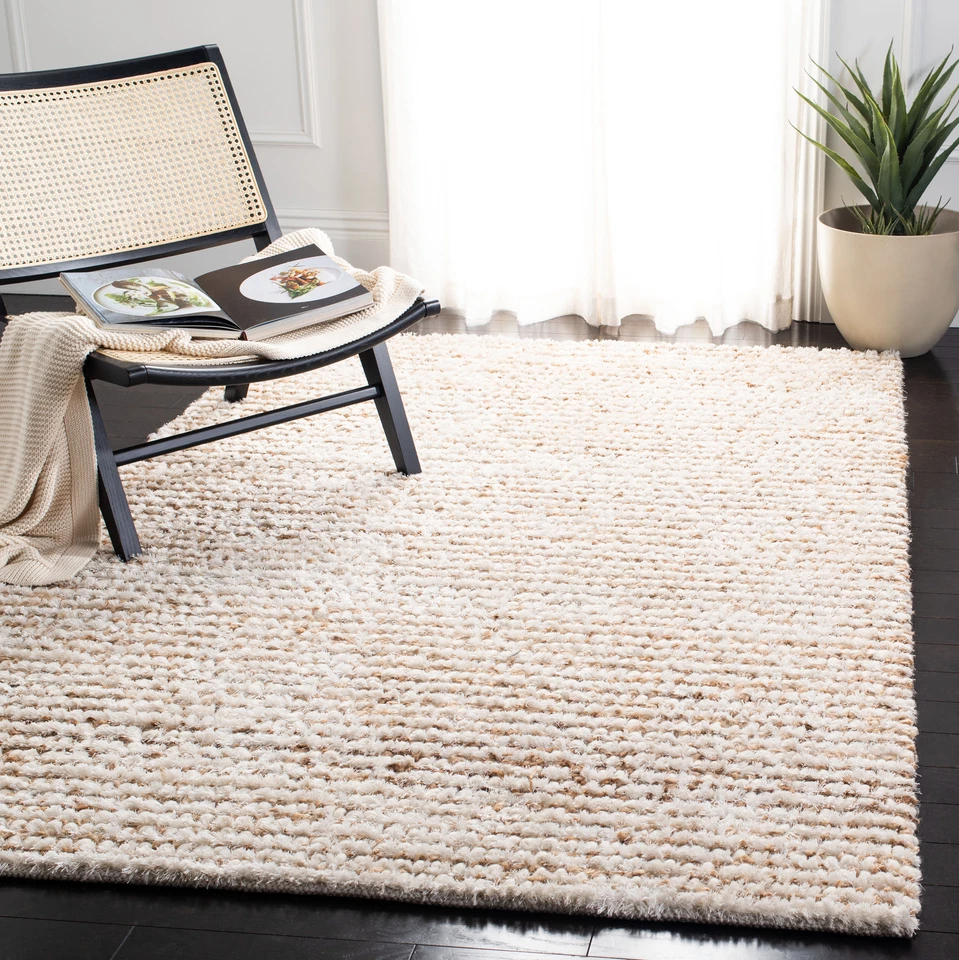 Safavieh Hand-Tufted Metro WHITE/BEIGE Shag Area Rugs - SG640A - Image 1 of 1