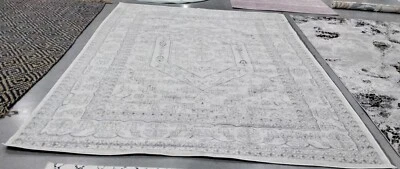 Пятнистый ковер сзади цвета слоновой кости/серебра 9 x 12 футов, сниженная цена 1172744649 ADR108B-9 - Изображение 1 из 4